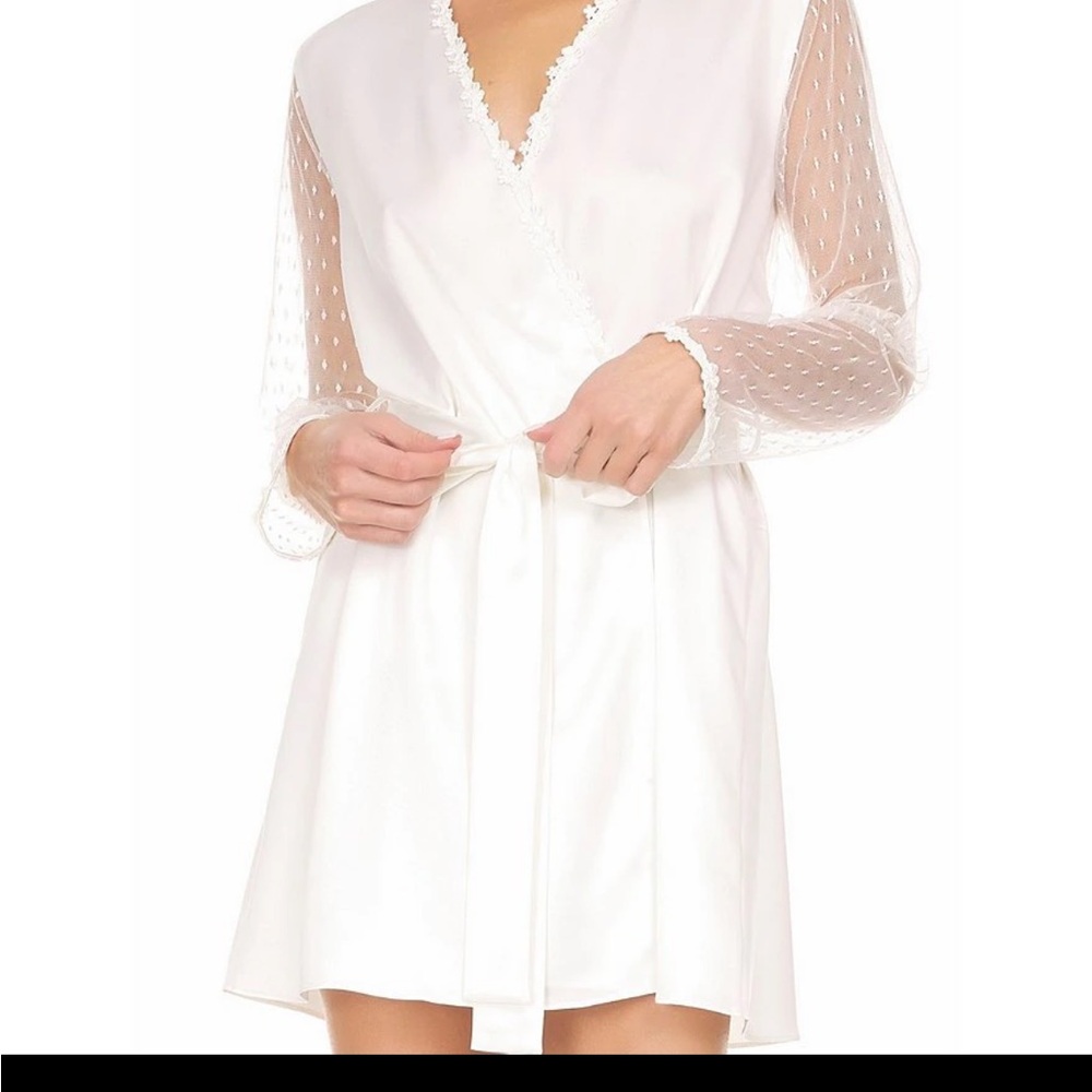 Flora Nikrooz Showstopper Wrap Robe